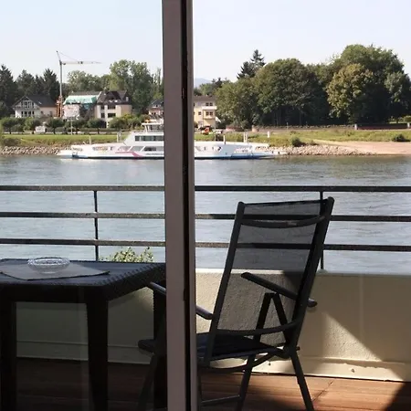 Rheinblick 6 Modern Retreat * Linz am Rhein